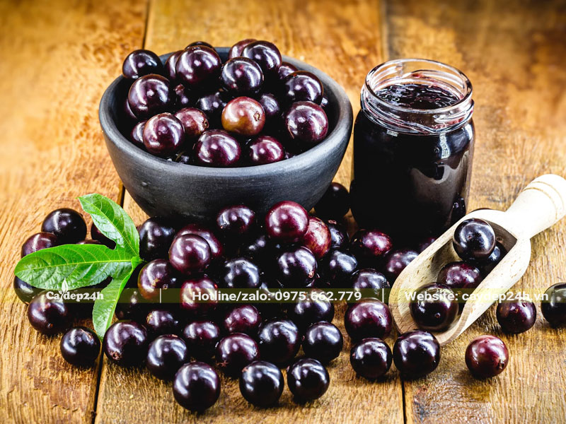 Qua nho thân gỗ dùng làm nước ép